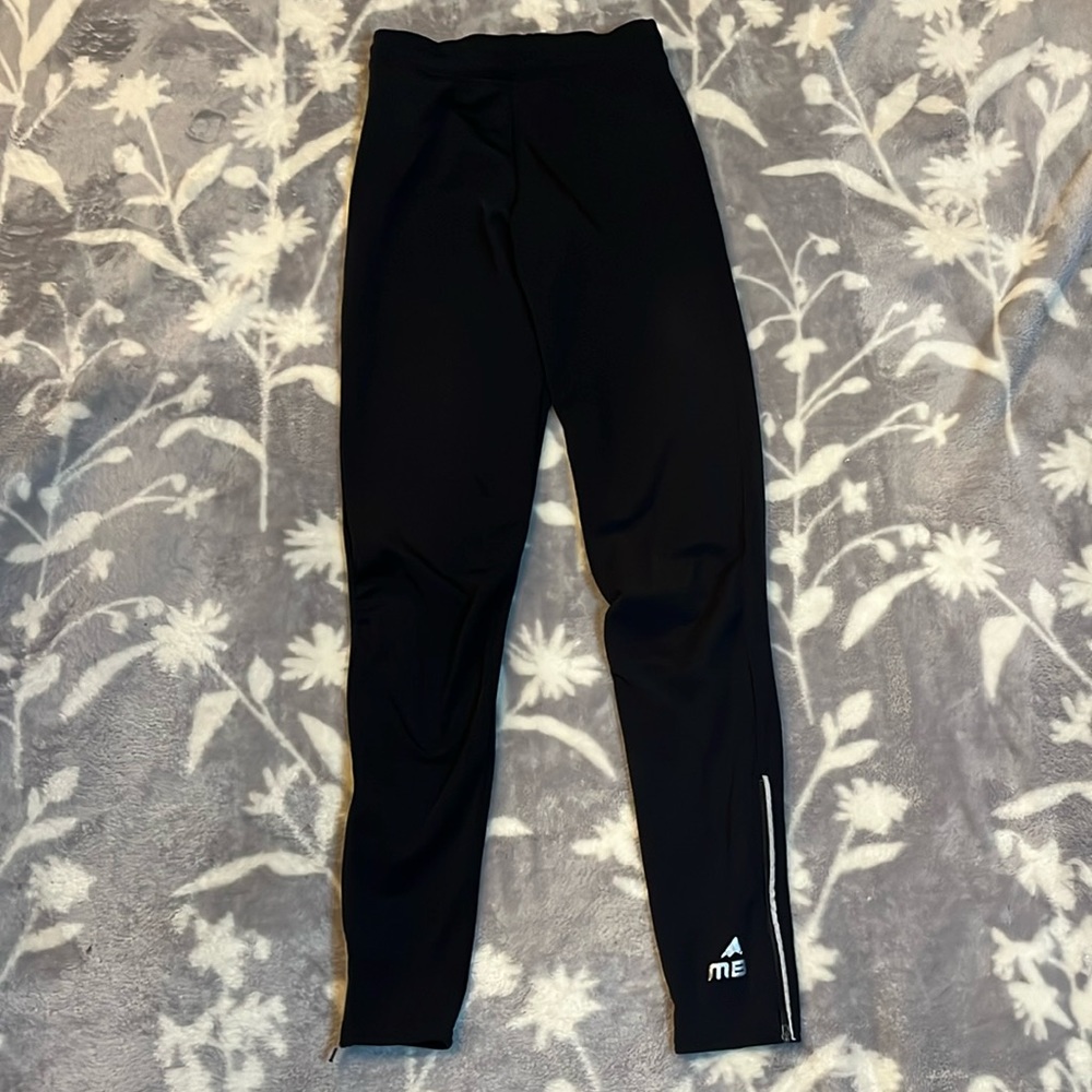 MT Borah cool black full sweatpants with side zippers at hem Sz S